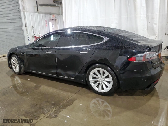 2018 Tesla Model S 75D with VIN 5YJSA1E21JF293822, listed as a Copart auction lot 47363105 with 117991 miles and Salvage Title. Bid and sale history available at carsss.com. Image 2.