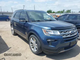 2018 Ford Explorer XLT z VIN 1FM5K7D89JGA54555, wystawiony jako IAAI lot #42375872 z przebiegiem 89 115 mil mil oraz . Historia ofert i sprzedaży dostępna na DreamBid. Obrazek 1.