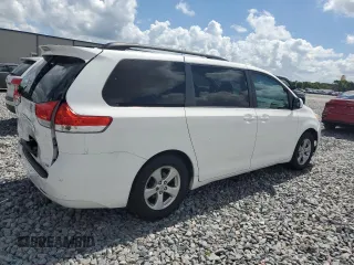 2011 Toyota Sienna LE AAS with VIN 5TDKK3DC9BS100400, listed as a Copart auction lot 62060125 with 210,274 mi miles and Salvage title. Bid and sale history available at DreamBid. Image 3.
