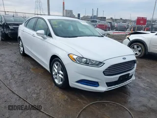 2015 Ford Fusion SE with VIN 3FA6P0H70FR185771, listed as a IAAI auction lot 41485907 with 186,353 mi miles. Bid and sale history available at carsss.com. Image 1.