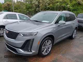 2024 Cadillac XT6 FWD Premium Luxury with VIN 1GYKPCRS0RZ748048, listed as a IAAI auction lot 42043117 with 7,232 mi miles. Bid and sale history available at carsss.com. Image 17.