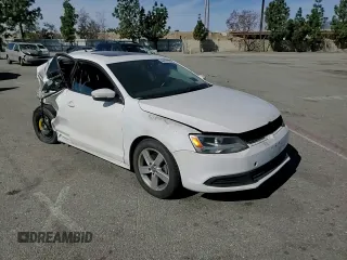 2012 Volkswagen Jetta TDI w/Premium с VIN 3VWLL7AJ0CM339246, выставлен на аукционе Copart как лот 46921225 с пробегом Не указан миль и Списание • Salvage title. История ставок и продаж доступна на DreamBid. Изображение 11.
