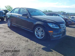 2013 Mercedes-Benz C 300 Sport with VIN WDDGF8AB5DG075257, listed as a IAAI auction lot 42197745 with 19,571 mi miles and . Bid and sale history available at carsss.com. Image 1.