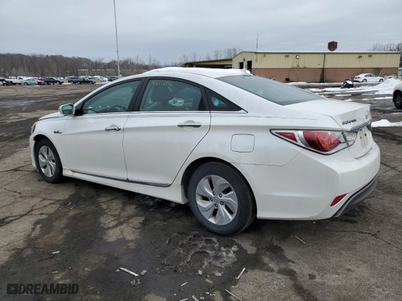 2013 Hyundai Sonata Hybrid with VIN KMHEC4A40DA075847, listed as a Copart auction lot 44607385 with 132,319 mi miles and Salvage Title. Bid and sale history available at carsss.com. Image 2.