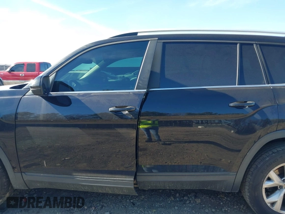 2018 Volkswagen Atlas SE z VIN 1V2LR2CA4JC582833, wystawiony jako IAAI lot #41452891 z przebiegiem 122 396 mil mil oraz . Historia ofert i sprzedaży dostępna na DreamBid. Obrazek 15.
