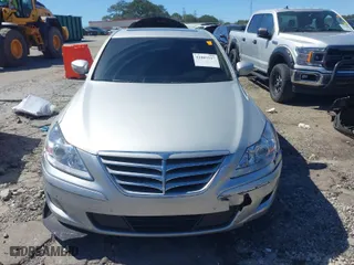 2011 Hyundai Genesis with VIN KMHGC4DF4BU128969, listed as a IAAI auction lot 41805517 with 108,353 mi miles. Bid and sale history available at carsss.com. Image 12.