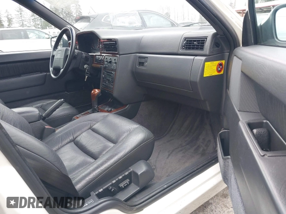 1997 Volvo 850 с VIN YV1LS5649V1394639, выставлен на аукционе IAAI как лот 41823556 с пробегом 110 220 миль миль и . История ставок и продаж доступна на DreamBid. Изображение 5.