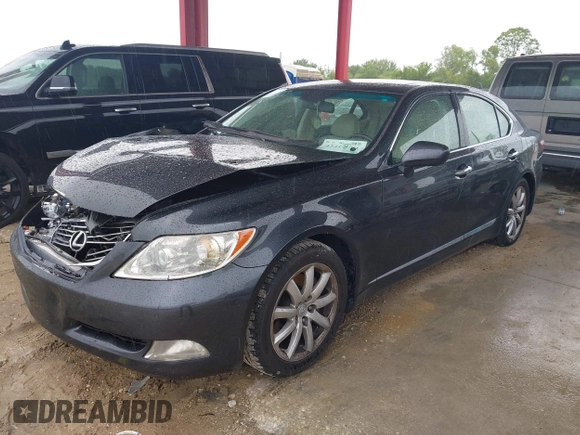 2007 Lexus LS 460 z VIN JTHBL46F275041387, wystawiony jako IAAI lot #42417384 z przebiegiem 154 787 mil mil oraz . Historia ofert i sprzedaży dostępna na DreamBid. Obrazek 2.