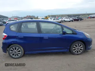 2012 Honda Fit Sport with VIN JHMGE8H50CC001195, listed as a IAAI auction lot 42083901 with 149,303 mi miles and . Bid and sale history available at DreamBid. Image 14.