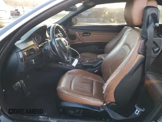 2012 BMW 3 Series 328i z VIN WBADW3C51CE824263, wystawiony jako Copart lot #42256095 z przebiegiem 181 022 mil mil oraz Nie do naprawy • Non repairable. Historia ofert i sprzedaży dostępna na DreamBid. Obrazek 7.