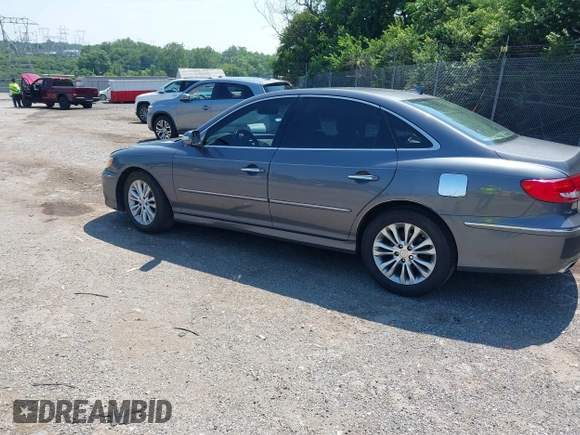 2011 Hyundai Azera Limited with VIN KMHFC4DF1BA552350, listed as a IAAI auction lot 42628519 with 295,296 mi miles and . Bid and sale history available at DreamBid. Image 3.