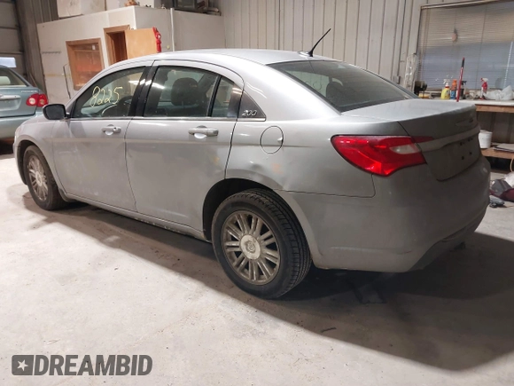 2013 Chrysler 200 LX with VIN 1C3CCBAG0DN737577, listed as a IAAI auction lot 41678225 with 165,186 mi miles. Bid and sale history available at carsss.com. Image 3.