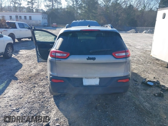 2017 Jeep Cherokee Sport with VIN 1C4PJLAB4HW603099, listed as a IAAI auction lot 41663602 with 150,662 mi miles. Bid and sale history available at carsss.com. Image 17.