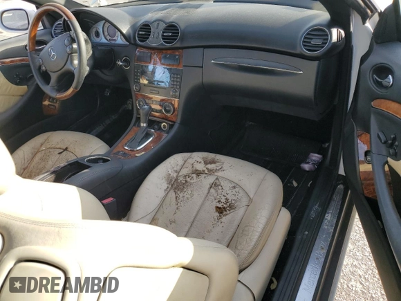 2008 Mercedes-Benz CLK 350 with VIN WDBTK56F28F240335, listed as a Copart auction lot 76526334 with 124,303 mi miles and Salvage Title. Bid and sale history available at DreamBid. Image 8.
