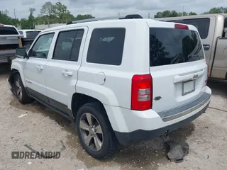 2016 Jeep Patriot Latitude with VIN 1C4NJPFA9GD682004, listed as a IAAI auction lot 42124310 with 146,396 mi miles and . Bid and sale history available at DreamBid. Image 3.