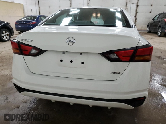 2020 Nissan Altima 2.5 S with VIN 1N4BL4BW6LN316329, listed as a Copart auction lot 52028775 with 171,261 mi miles and Clean Title. Bid and sale history available at carsss.com. Image 6.
