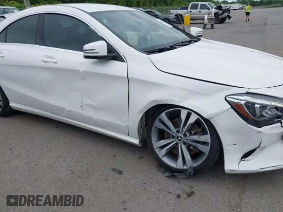 2019 Mercedes-Benz CLA 250 с VIN WDDSJ4EB0KN749822, выставлен на аукционе IAAI как лот 42172662 с пробегом 74 783 миль миль и . История ставок и продаж доступна на DreamBid. Изображение 6.