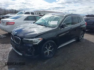 2018 BMW X1 xDrive28i z VIN WBXHT3C35J5L34646, wystawiony jako IAAI lot #41725131 z przebiegiem 81 983 mil mil oraz . Historia ofert i sprzedaży dostępna na DreamBid. Obrazek 2.