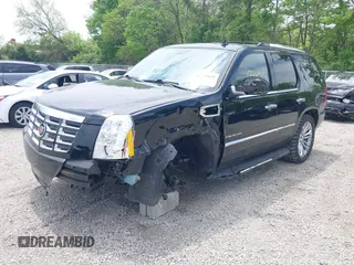 2012 Cadillac Escalade z VIN 1GYS4EEJ2CR142517, wystawiony jako IAAI lot #42269852 z przebiegiem 127 807 mil mil oraz . Historia ofert i sprzedaży dostępna na DreamBid. Obrazek 2.