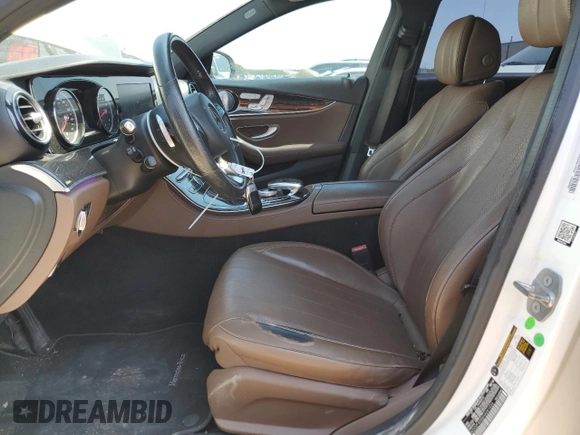 2017 Mercedes-Benz E 300 Luxury with VIN WDDZF4KB5HA041036, listed as a Copart auction lot 53198655 with 105,824 mi miles and Clean title. Bid and sale history available at DreamBid. Image 7.
