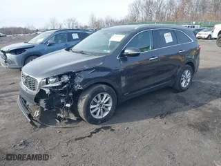 2019 Kia Sorento LX with VIN 5XYPGDA34KG433960, listed as a IAAI auction lot 41303230 with 106,171 mi miles. Bid and sale history available at carsss.com. Image 2.