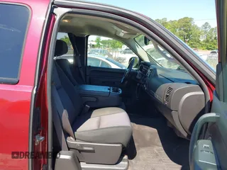 2013 Chevrolet Silverado 1500 LT with VIN 1GCRKSE77DZ215203, listed as a IAAI auction lot 42200656 with 115,102 mi miles and . Bid and sale history available at DreamBid. Image 5.