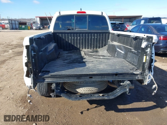 2022 Toyota Tacoma SR с VIN 3TYRX5GN8NT046105, выставлен на аукционе IAAI как лот 41405892 с пробегом 112 340 миль миль и . История ставок и продаж доступна на DreamBid. Изображение 17.