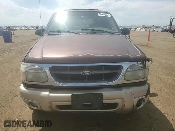 2000 Ford Explorer Eddie Bauer с VIN 1FMDU84P3YZA71207, выставлен на аукционе Copart как лот 58270915 с пробегом 188 096 миль миль и Списание • Salvage title. История ставок и продаж доступна на DreamBid. Изображение 14.