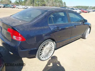2008 Honda Civic LX z VIN 1HGFA16538L043243, wystawiony jako IAAI lot #41795030 z przebiegiem 225 639 mil mil oraz . Historia ofert i sprzedaży dostępna na DreamBid. Obrazek 4.