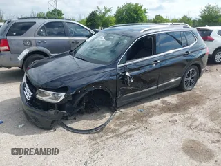 2019 Volkswagen Tiguan SE с VIN 3VV2B7AX0KM012089, выставлен на аукционе IAAI как лот 42613941 с пробегом 90 207 миль миль и . История ставок и продаж доступна на DreamBid. Изображение 17.