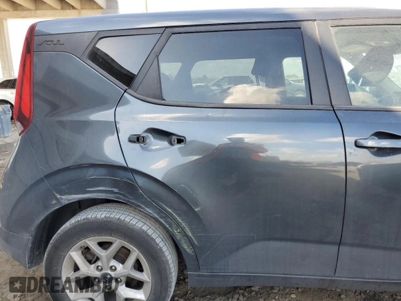 2020 Kia Soul LX with VIN KNDJ23AU5L7091764, listed as a Copart auction lot 44411505 with 0 mi miles and Non Repairable. Bid and sale history available at carsss.com. Image 10.