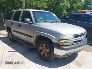 2004 Chevrolet Tahoe LS z VIN 1GNEC13V34J194198, wystawiony jako IAAI lot #42225110 z przebiegiem 359 257 mil mil oraz . Historia ofert i sprzedaży dostępna na DreamBid. Obrazek 1.