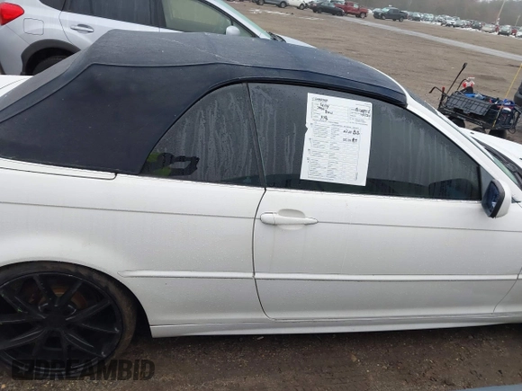 2003 BMW 3 Series 325Ci with VIN WBABS33453JY44047, listed as a IAAI auction lot 41050950 with 94,759 mi miles. Bid and sale history available at carsss.com. Image 14.