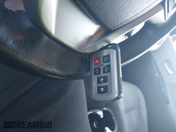 2017 Toyota Sienna XLE Auto Access Seat с VIN 5TDYZ3DC9HS805907, выставлен на аукционе IAAI как лот 41548808 с пробегом 131 607 миль миль и . История ставок и продаж доступна на DreamBid. Изображение 11.