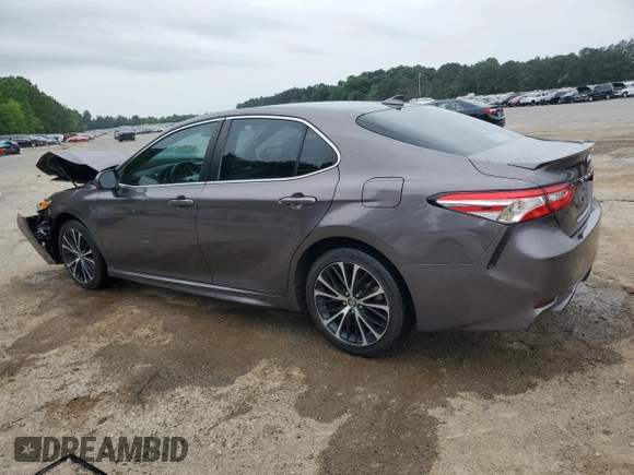 2020 Toyota Camry SE z VIN 4T1G11AK7LU352969, wystawiony jako Copart lot #54168285 z przebiegiem 87 726 mil mil oraz Szkoda całkowita • Salvage title. Historia ofert i sprzedaży dostępna na DreamBid. Obrazek 2.