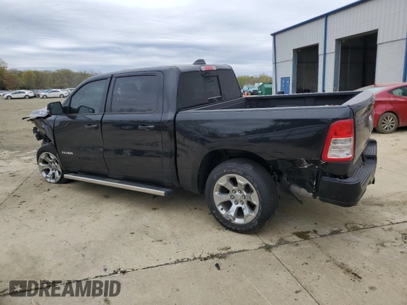 2024 Ram 1500 Big Horn z VIN 1C6SRFFTXRN125064, wystawiony jako Copart lot #53907555 z przebiegiem 44 434 mil mil oraz Szkoda całkowita • Salvage title. Historia ofert i sprzedaży dostępna na DreamBid. Obrazek 2.