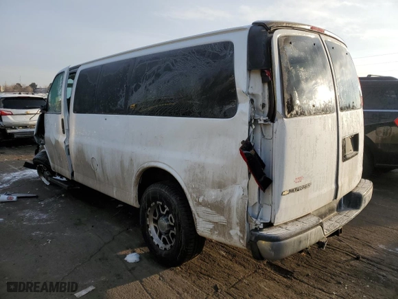 2017 Chevrolet Express Passenger LT with VIN 1GAWGFFF4H1253664, listed as a Copart auction lot 45317125 with 123,264 mi miles and Salvage Title. Bid and sale history available at carsss.com. Image 2.