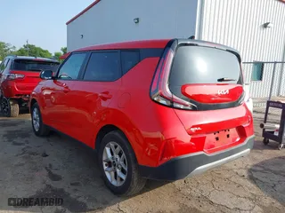 2024 Kia Soul LX with VIN KNDJ23AU3R7232162, listed as a IAAI auction lot 41905820 with 29,239 mi miles. Bid and sale history available at carsss.com. Image 3.