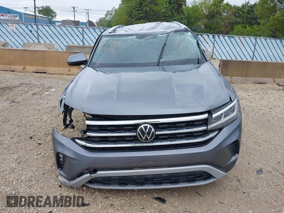 2022 Volkswagen Atlas SE with VIN 1V2LC2CA1NC203536, listed as a IAAI auction lot 42310598 with 28,724 mi miles and . Bid and sale history available at DreamBid. Image 12.