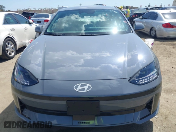 2023 Hyundai Ioniq 6 SEL z VIN KMHM34AA5PA033700, wystawiony jako IAAI lot #41954862 z przebiegiem 16 304 mil mil oraz . Historia ofert i sprzedaży dostępna na DreamBid. Obrazek 13.