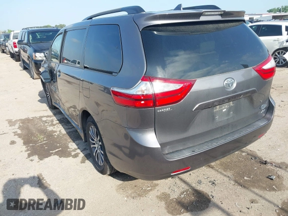2018 Toyota Sienna XLE Auto Access Seat z VIN 5TDYZ3DC9JS949804, wystawiony jako IAAI lot #42207235 z przebiegiem 148 044 mil mil oraz . Historia ofert i sprzedaży dostępna na DreamBid. Obrazek 3.