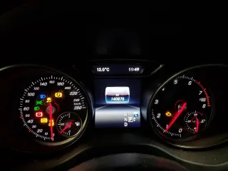 2018 Mercedes-Benz CLA 250 z VIN WDDSJ4GBXJN670296, wystawiony jako Copart lot #58865545 z przebiegiem 140 876 mil mil oraz Szkoda całkowita • Salvage title. Historia ofert i sprzedaży dostępna na DreamBid. Obrazek 9.