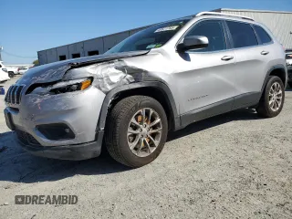 2019 Jeep Cherokee Latitude Plus z VIN 1C4PJLLN8KD222057, wystawiony jako Copart lot #48521785 z przebiegiem 89 817 mil mil oraz Nie do naprawy. Historia ofert i sprzedaży dostępna na DreamBid. Obrazek 1.