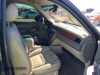 2007 Chevrolet Tahoe LTZ with VIN 1GNFC13J67R245233, listed as a IAAI auction lot 41726159 with 203,841 mi miles and . Bid and sale history available at DreamBid. Image 5.
