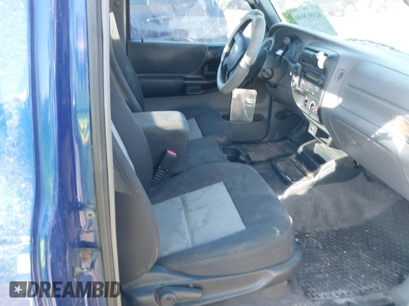 2004 Ford Ranger XL Fleet with VIN 1FTYR15E44PB21128, listed as a IAAI auction lot 42003646 with Not Provided miles. Bid and sale history available at carsss.com. Image 5.