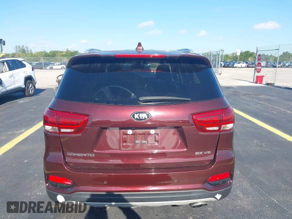 2019 Kia Sorento EX with VIN 5XYPHDA5XKG537867, listed as a IAAI auction lot 42290124 with 44,037 mi miles and . Bid and sale history available at DreamBid. Image 17.
