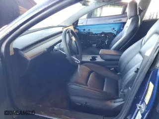 2022 Tesla Model 3 with VIN 5YJ3E1EA0NF370069, listed as a Copart auction lot 82808354 with 89,836 mi miles and Clean Title. Bid and sale history available at carsss.com. Image 7.