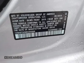 2014 Volkswagen Passat S с VIN 1VWAP7A39EC002589, выставлен на аукционе IAAI как лот 41285260 с пробегом 102 489 миль миль и . История ставок и продаж доступна на DreamBid. Изображение 9.