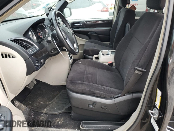 2011 Chrysler Town & Country Touring with VIN 2A4RR5DGXBR636817, listed as a Copart auction lot 88668935 with Not Provided miles and Non Repairable. Bid and sale history available at DreamBid. Image 7.