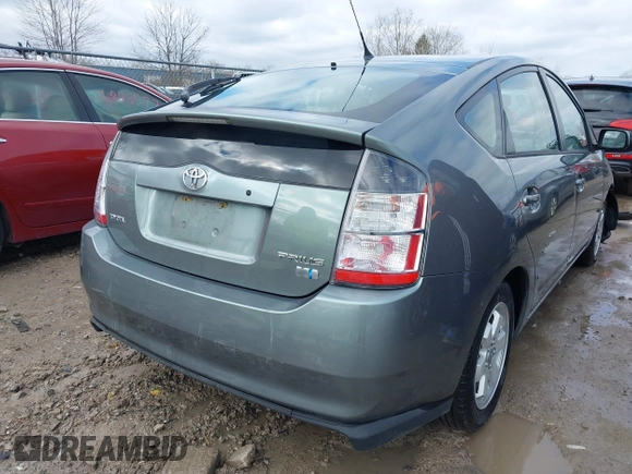 2004 Toyota Prius with VIN JTDKB20U040025391, listed as a IAAI auction lot 41913922 with 115,860 mi miles. Bid and sale history available at carsss.com. Image 4.